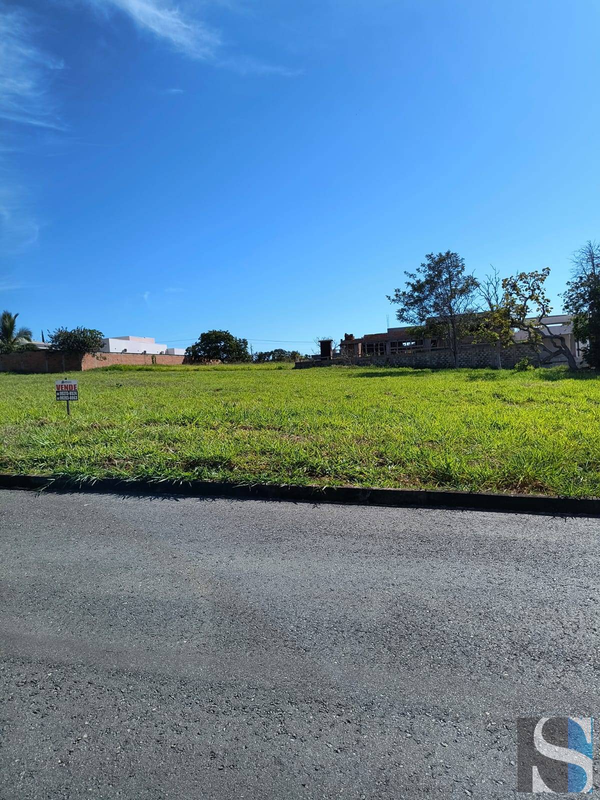 Lote no Condomínio de alto padrão Palavra da vida a venda